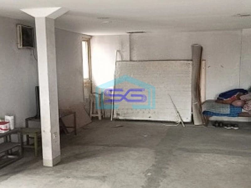 Dijual Bangunan Gudang Hhome Industri di Grogol Jakarta Barat LB 436m2