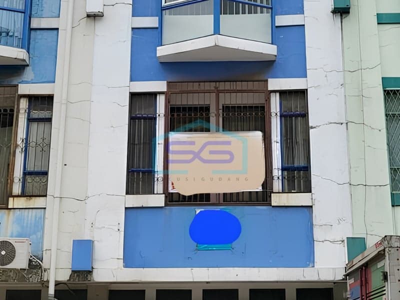 Strategic Shophouse for Sale in Taman Palem West Jakarta Land Area 67 m²