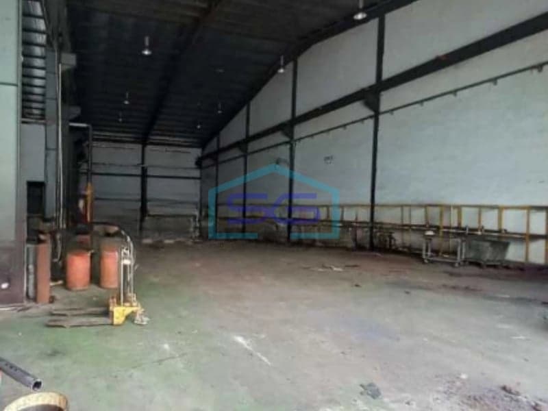 Dijual Pabrik di Kawasan Industri Cikarang Luas Bangunan 2014 m²