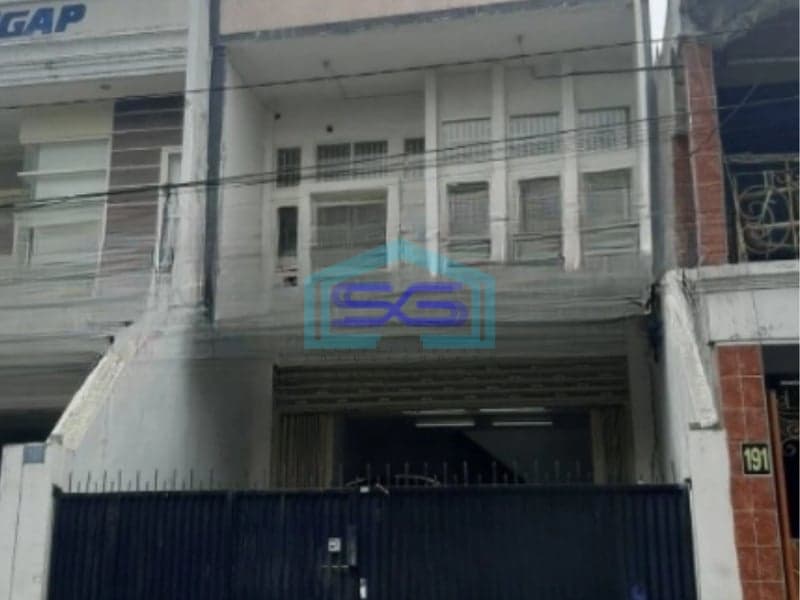 Disewakan Ruko 3 Lantai Luas Bangunan 270 m² di Rungkut Surabaya