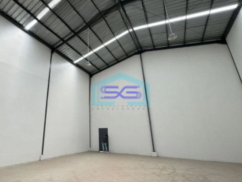 Dijual Gudang Sudah Renovasi Luas Tanah 516m2 Zona Industri di Legok Tangerang