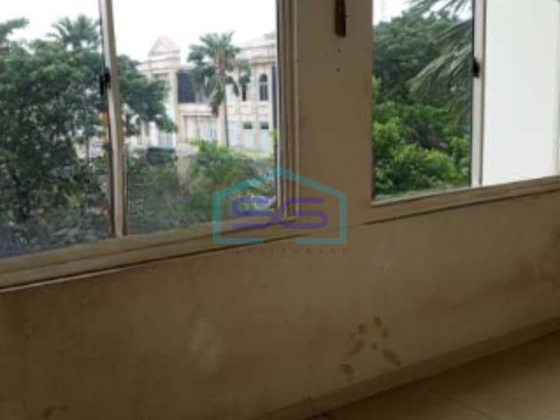 Disewakan Ruko 3 Lantai Lokasi Strategis di Bekasi Jawa Barat