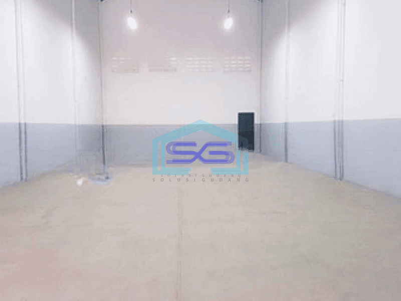 Disewakan Gudang di Daerah Daan Mogot Jakarta Barat Luas 9x24 216m2 Selatan