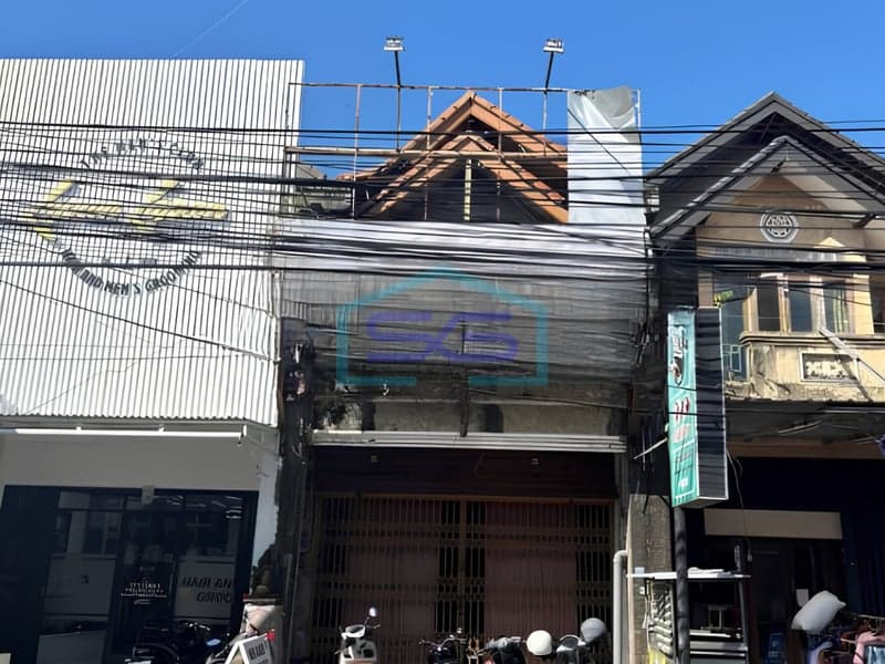 Commercial Shophouse for Sale in Badung Bali Land Area 93 m²