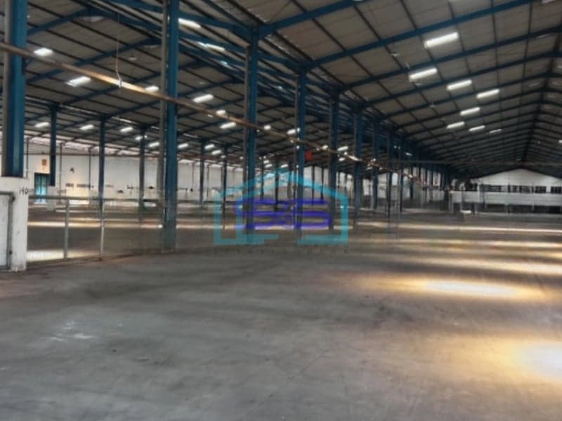 Disewakan Gudang Luas Bangunan  20000 m² Lokasi Rungkut Industri Surabaya