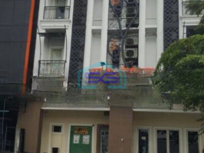 Dijual Ruko Lokasi Strategis di Karawang Barat Luas Tanah 200 m²