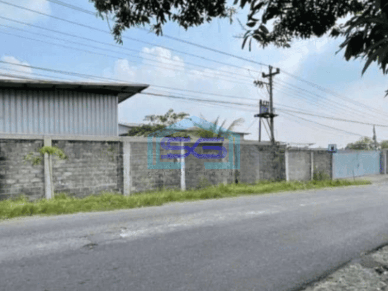 Dijual gudang lokasi KebakKeramat Sragen Luas 7653m