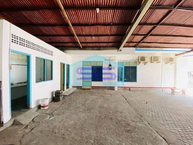Di Sewakan Bangunan Multi Fungsi Cocok Untuk Restauran / Kantor / Gudang