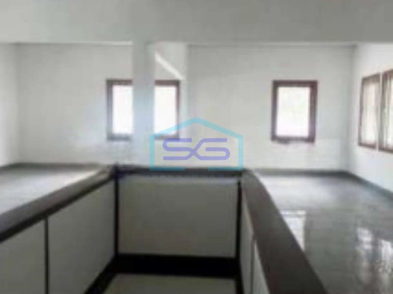 Disewakan Rumah Usaha Luas di Lokasi Premium Mainroad Dago Bandung Luas Tanah 955m²