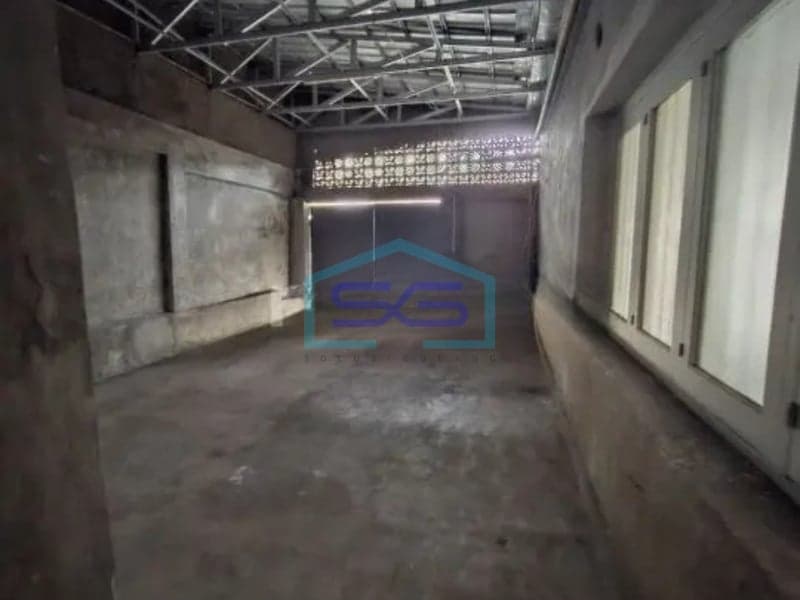 西爪哇万隆商铺出售，适合办公室，占地面积514平方米