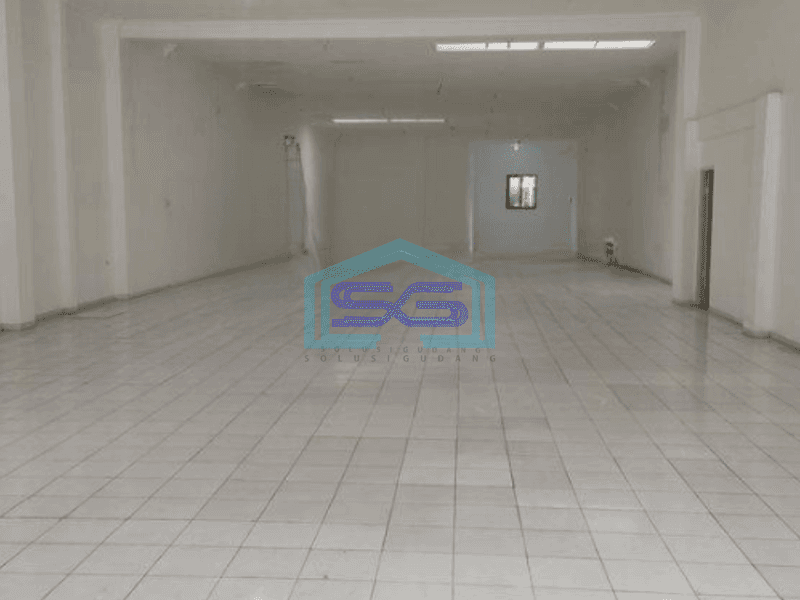 Disewakan Ruko Luas Bangunan 387 m² Lokasi Strategis di Surabaya Kota