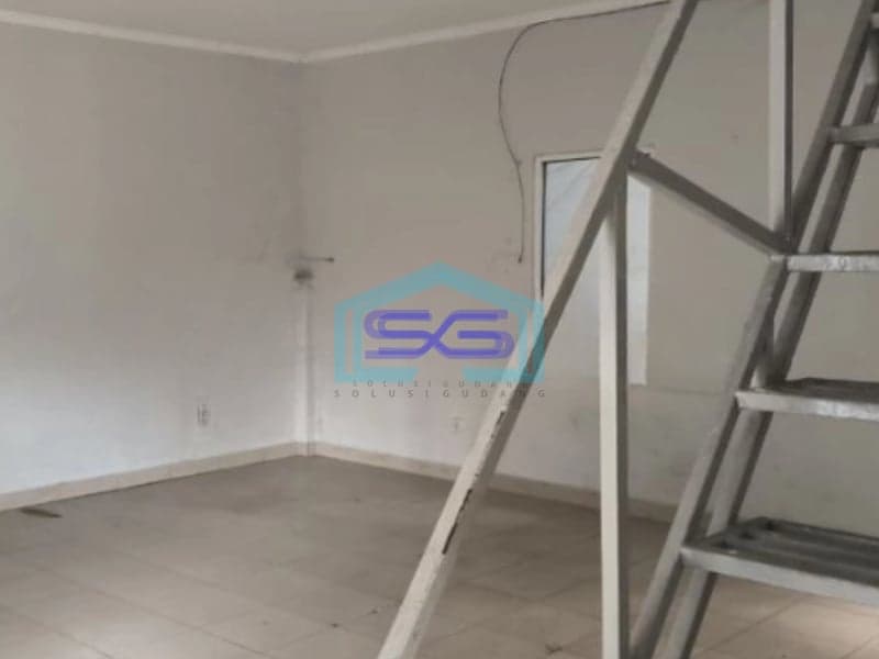 Disewakan Gudang Ada Kantor Luas Bangunan 800 m² Lokasi Bebas Banjir di Tangerang