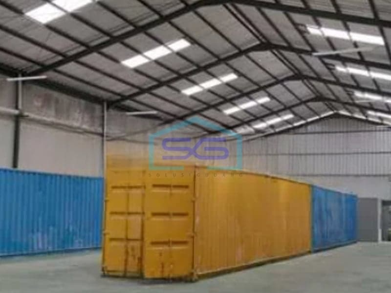 万隆西爪哇Kopo Katapang旁便宜仓库出售，建筑面积770平方米