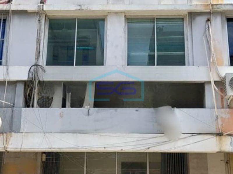 For Sale: Commercial Building 150 m² Floor Area, Cempaka Mas Jakarta Pusat