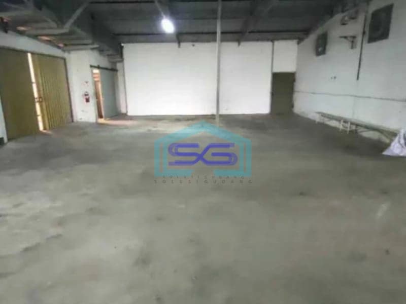 Dijual Cepat Tanah Bonus Gudang di Pasar Kemis Tangerang LT 27070m2