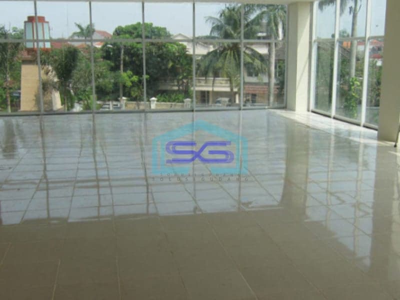 Dijual Ruko 3 Lantai Luas Bangunan  252 m² Lokasi Bebas Banjir di Kembangan Jakarta Barat
