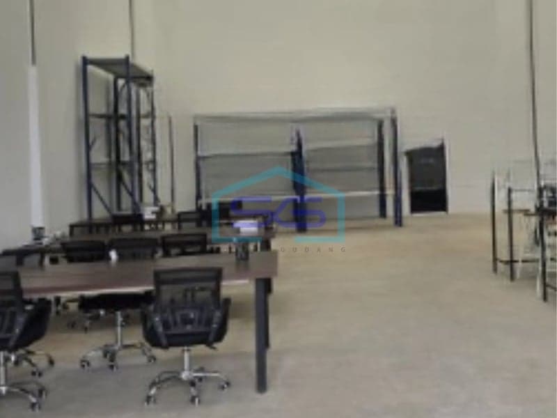Warehouse for Sale Land Area 144 m² Flood-Free Location Ready to Occupy in Pakuhaji Tangerang