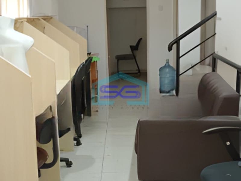 Disewakan Ruko Luas Bangunan  304 m² Lokasi di Pinggir Jalan Kelapa Gading Jakarta Utara