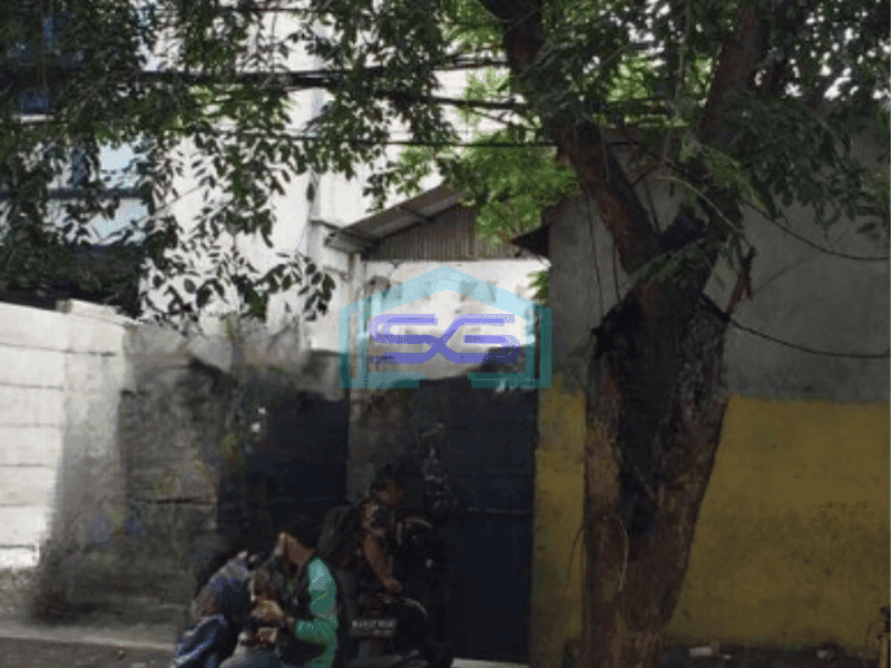 Dijual Gudang Luas Tanah 550 m² Lokasi Strategis di Pinggir Jalan Raya Bandengan Jakarta Utara