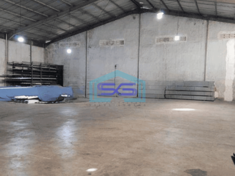 Disewakan Gudang Ada Kantor Luas Bangunan  1250 m² Akses Container 40 Feet di Krian Sidoarjo