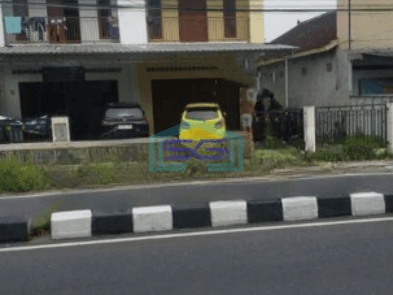 Disewakan  Ruko 2 lantai Ringroud Utara Sleman Yogyakarta