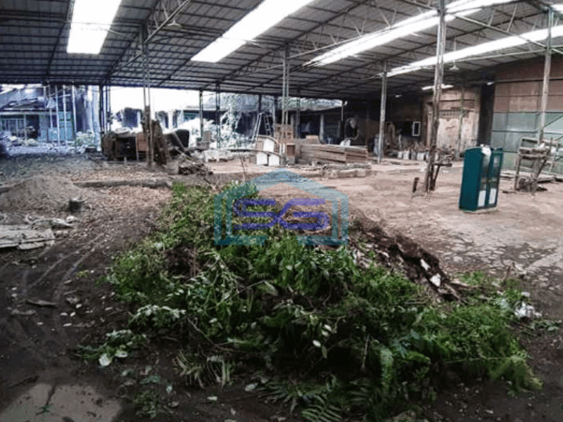 Dijual Gudang Luas Strategis di Mainroad Kiaracondong Bandung LT 1800m2