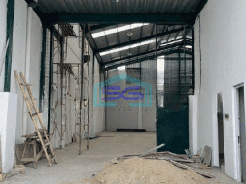 Disewakan Gudang Luas Bangunan  800 m² Ada Kantor di Cipondoh Tangerang