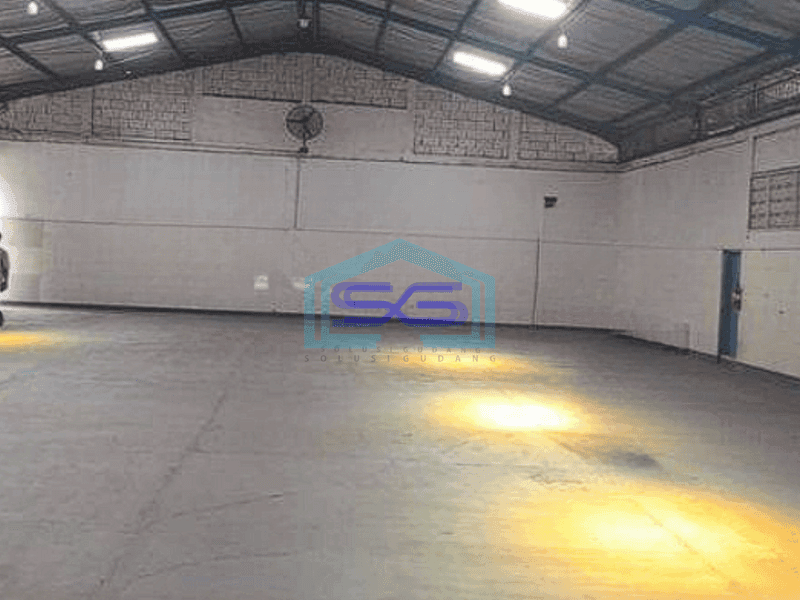 Disewakan gudang bagus 600m2 di Karawaci