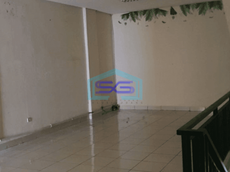 Disewakan Ruko di Jalan Raya Pluit Jakarta Utara Luas Tanah  165 m²