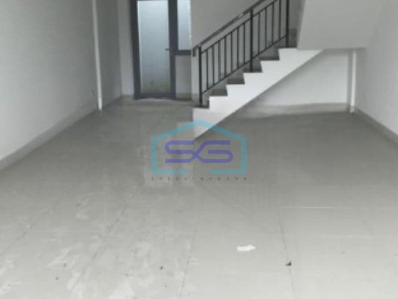 Dijual Ruko Luas Bangunan 204 m² Lokasi Hadap Jalan Raya BSD City Tangerang