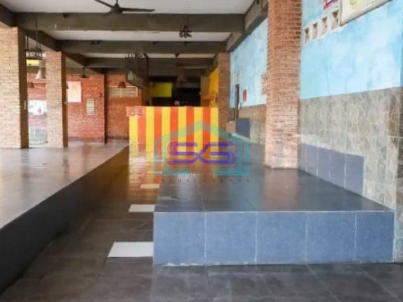 Disewakan Ruang Usaha Ex Resto Di Cilodong Depok Kondisi Bagus LB 1448m2