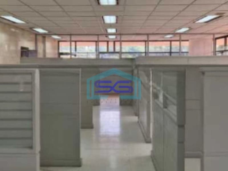 Disewakan Kantor di Gedung Semen Gresik Indonesia dekat dengan Jalan Veteran Luas Bangunan  932 m²