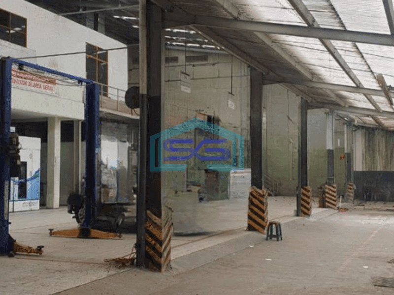 Dijual Ruang Usaha di Soekarno Hatta Bandung 2 Lantai Luas Tanah 2189 m²