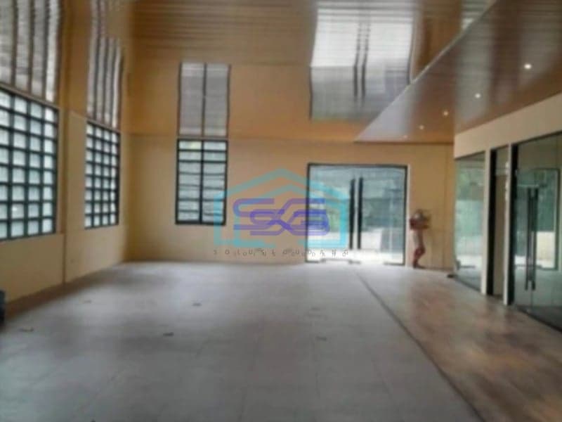 Disewakan Ruang Usaha Strategis di Gandaria Kebayoran Baru Jakarta Selatan Luas Bangunan  840 m²