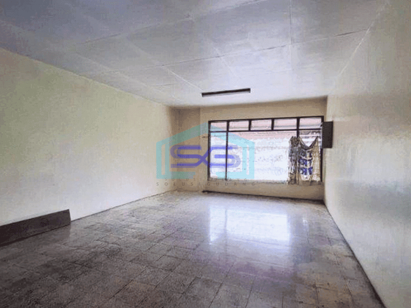 Disewakan Ruko Siap Pakai Lokasi Strategis di Malang Luas Bangunan 295m2