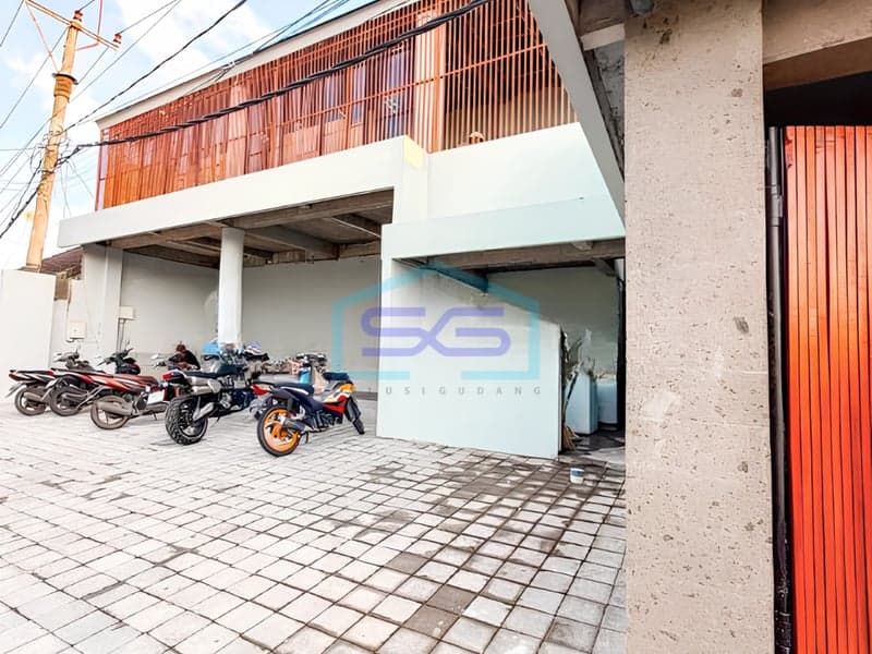 Disewakan Ruko Komersial di Munggu Badung Bali Luas Bangunan 150 m²