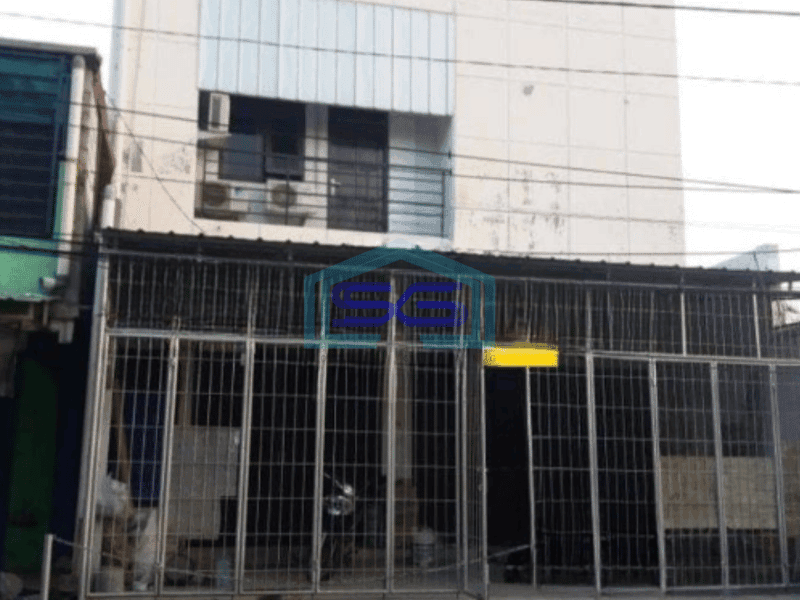 Disewakan Ruko 3 Lantai Luas Bangunan  300 m² di Pinggir Jalan Raya Jatibening Bekasi