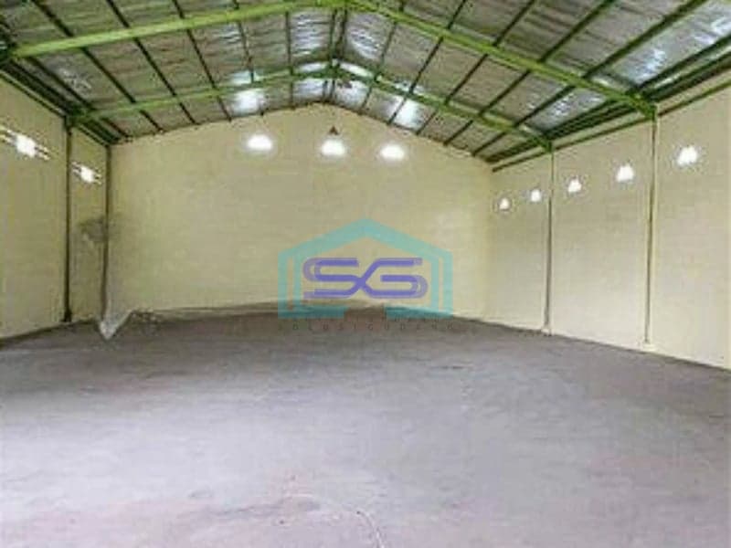 Dijual Gudang Siap Pakai Strategis Pinggir Jalan di Sentul Bogor LT 900m2