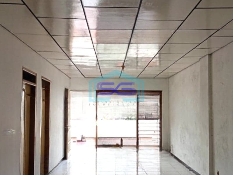 Disewakan Ruko 3 Lantai Luas Tanah  196 m² Lokasi Bebas Banjir di Rungkut Surabaya