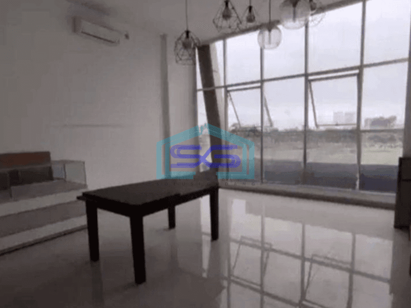 Disewakan Ruko Siap Pakai Luas Bangunan  135 m² di Tangerang