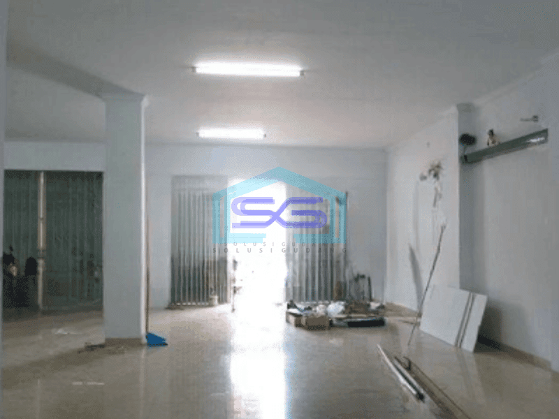 Disewakan Ruko 3 Lantai Lokasi Strategis di Karang Satria Bekasi Ex Kimia Farma