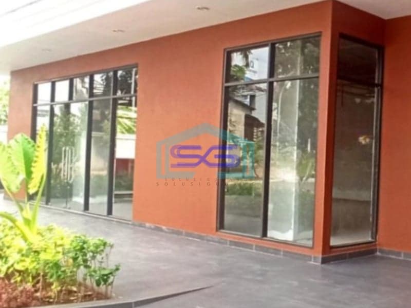 Disewakan Ruang Usaha Siap Huni di Cibubur Jakarta Timur Luas 700m2