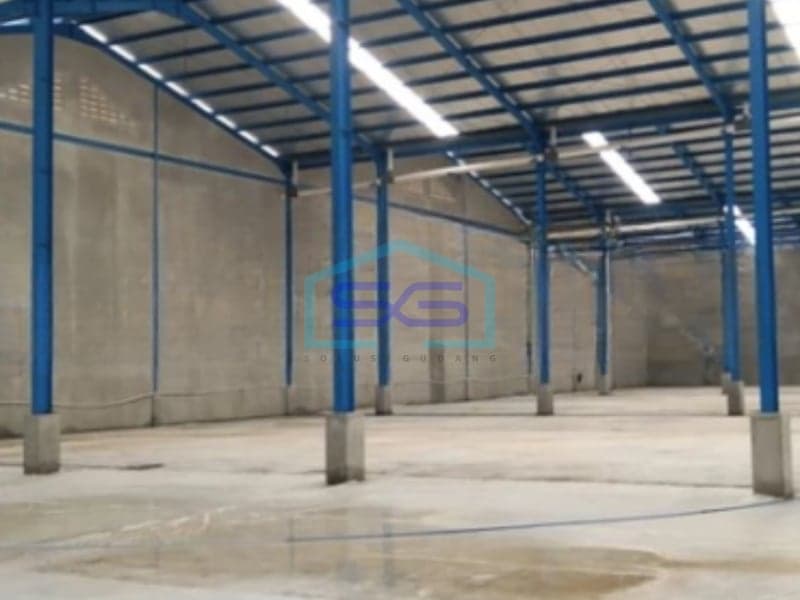 Disewakan Gudang Area Parkir Luas Bangunan Baru di Kapuk Jakarta Utara