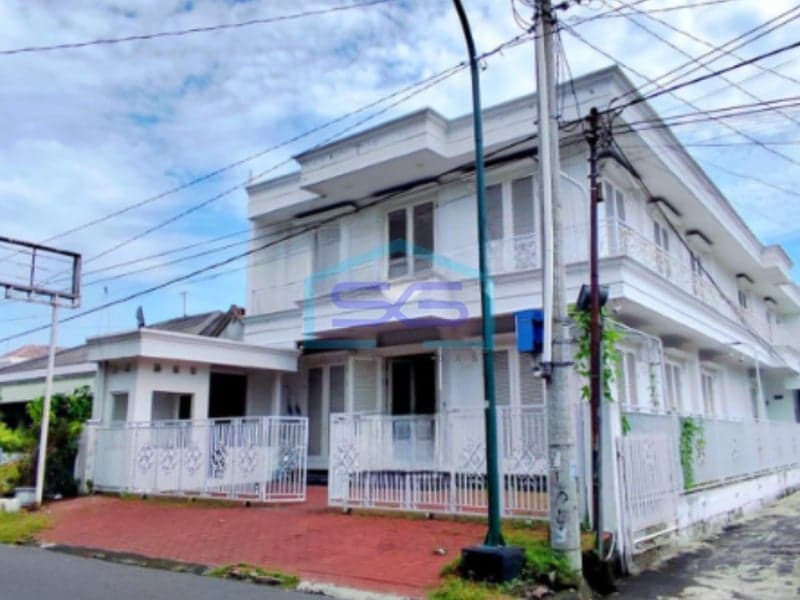 Disewakan Kantor Luas di Daerah Wirogunan Mergangsan Yogyakarta LB 638m2