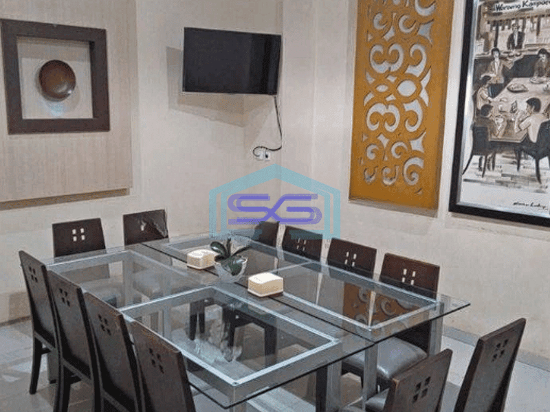 Disewakan Ruko Strategis Ex Resto di Jakarta Timur LB 500m2