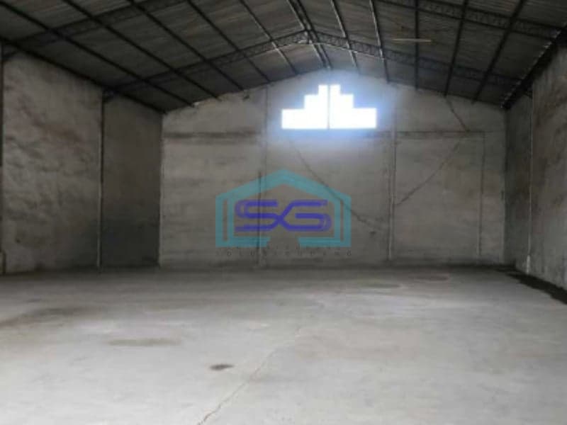 Disewakan Gudang Luas Tanah  650 m² Akses Container 40 feet Lokasi di Tangerang