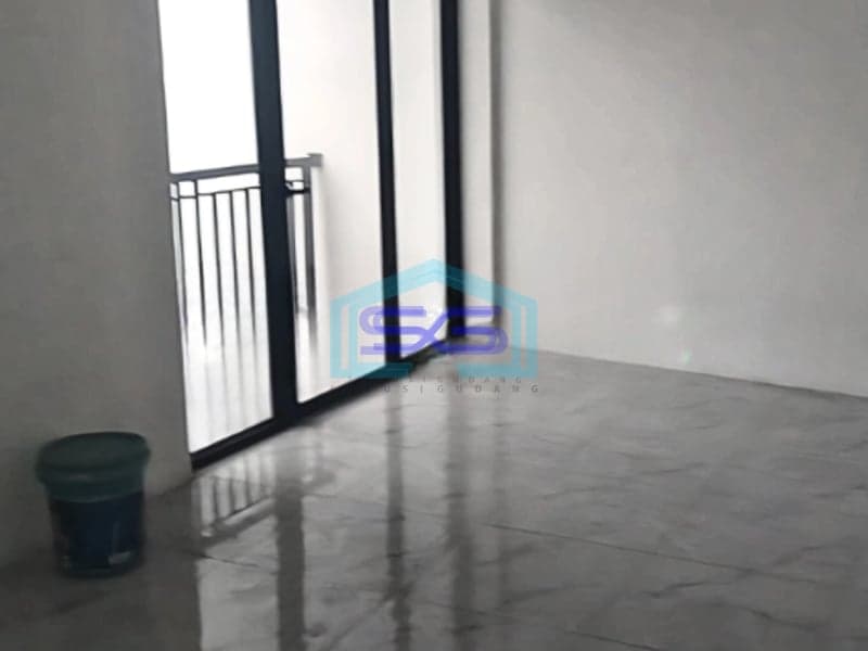 Disewakan Gudang Lokasi Strategis di Cipondoh Tangerang Luas Tanah 1200 m²