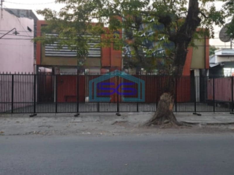 Disewakan Ruang Usaha Lokasi Strategis di Manahan Solo LB 265m2