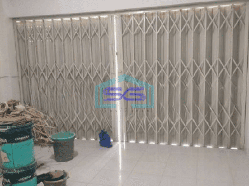 Dijual Cepat Ruko Luas Bangunan  382 m² di Jembatan Lima Jakarta Barat