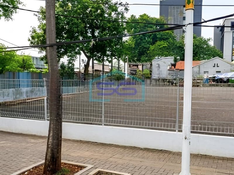 Disewakan Kavling Siap Pakai di Tb Simatupang Jakarta Selatan Luas Tanah (PxL) 946 m² (43x22m)